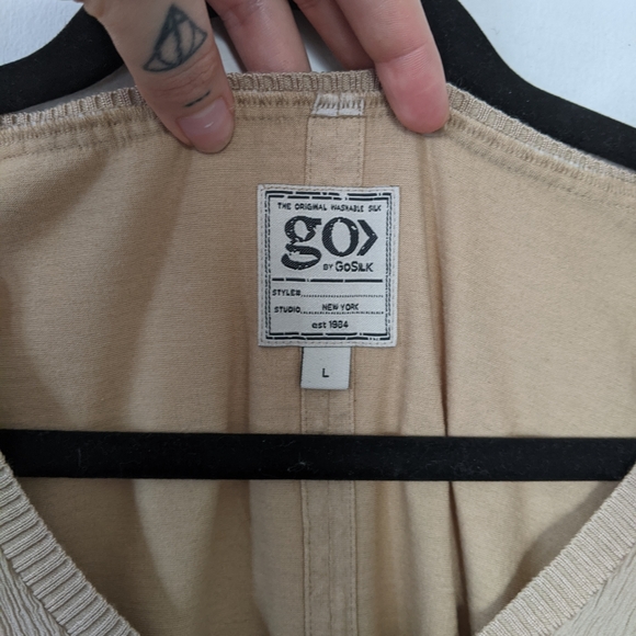 Go> by GoSilk V-neck tee - Picture 3 of 4